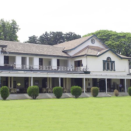 Turf Club House Hotel Púna Kültér fotó